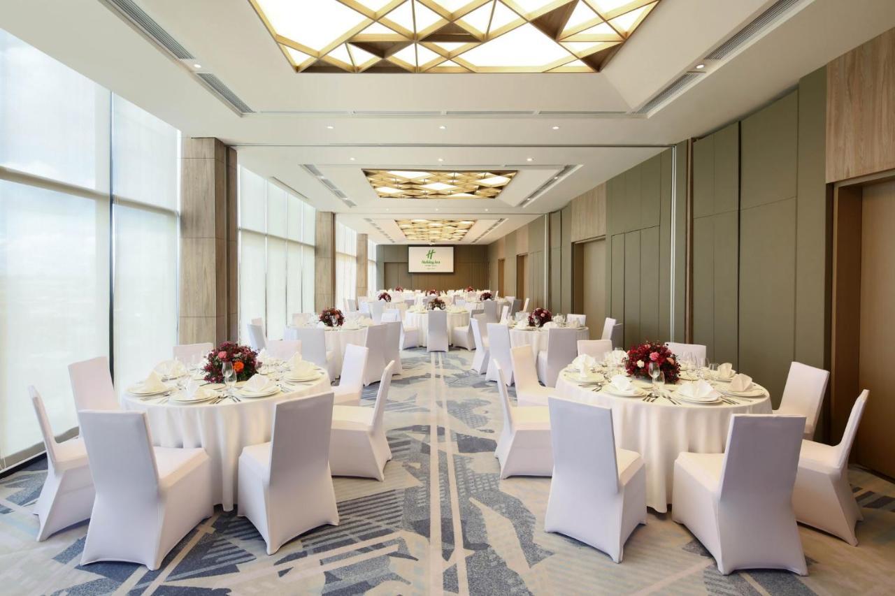Holiday Inn Cebu City By Ihg Экстерьер фото