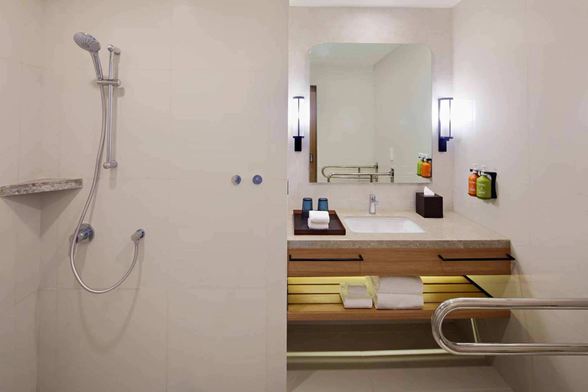 Holiday Inn Cebu City By Ihg Номер фото